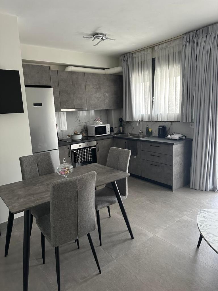 Apartment Poly S